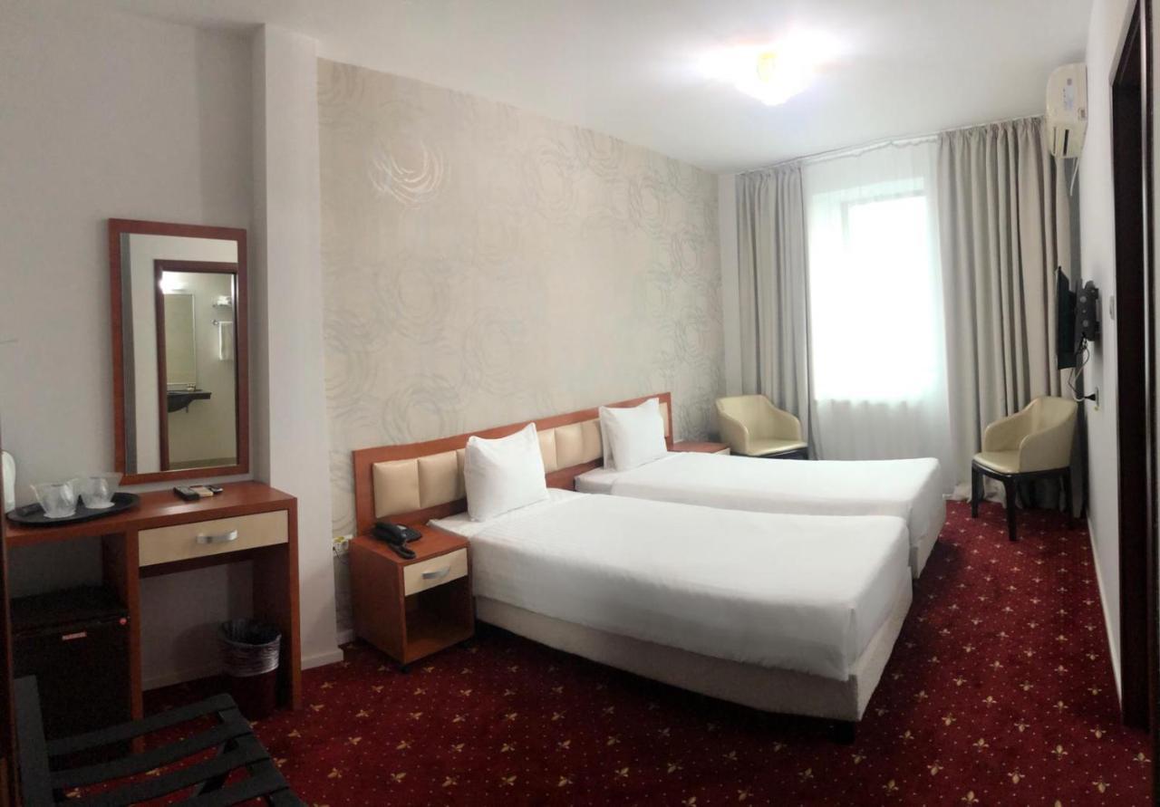Kosher Hotel Lev Or Bucareste Exterior foto